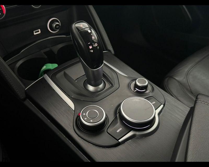 Alfa Romeo Stelvio 2.2 Turbodiesel 180 CV AT8 Q4 Super