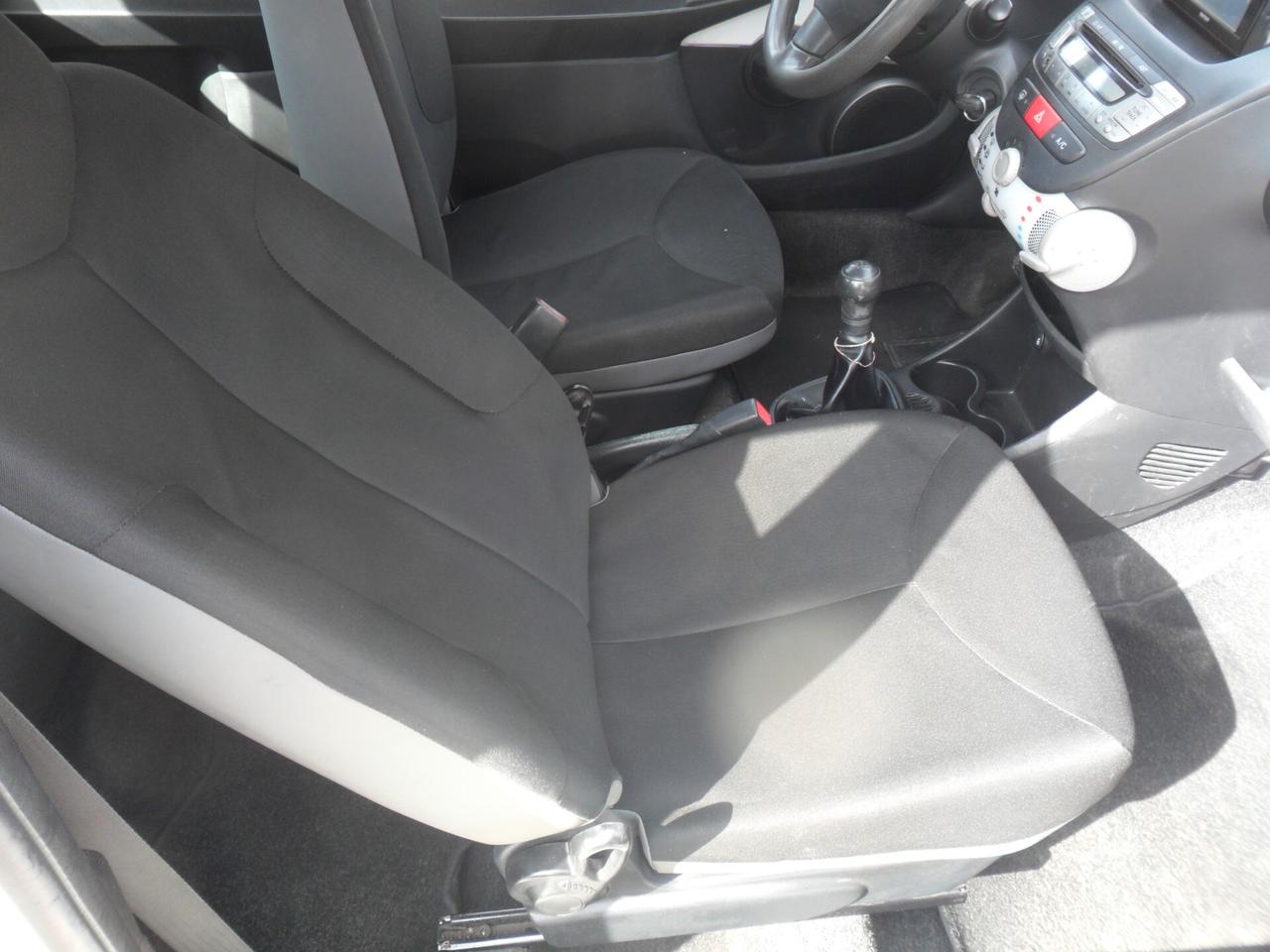 Toyota Aygo 1.0 12V VVT-i 3 porte Active Connect