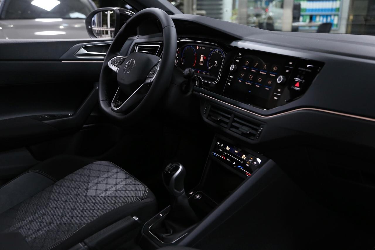 Volkswagen Taigo R-Line Plus 1.0 TSI 115 cv