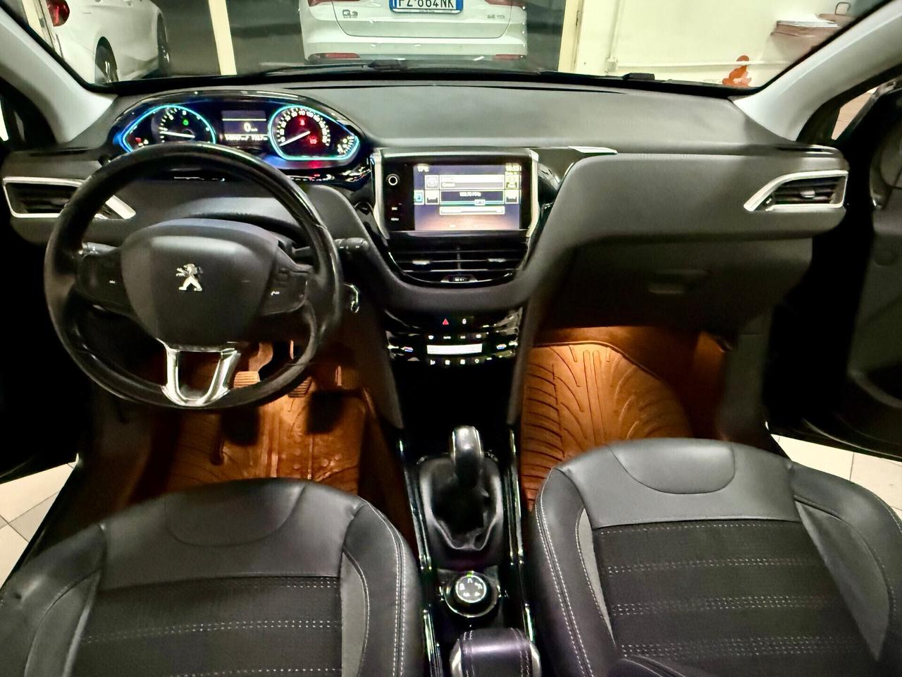 Peugeot 2008 BlueHDi 100 S&S Allure