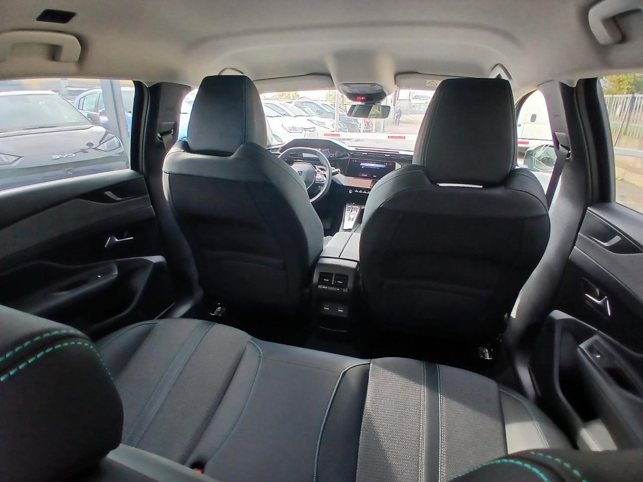Peugeot 408 Hybrid 145 e-DCS6 Allure