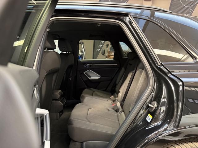 AUDI Q3 45 TFSI e S tronic S line edition