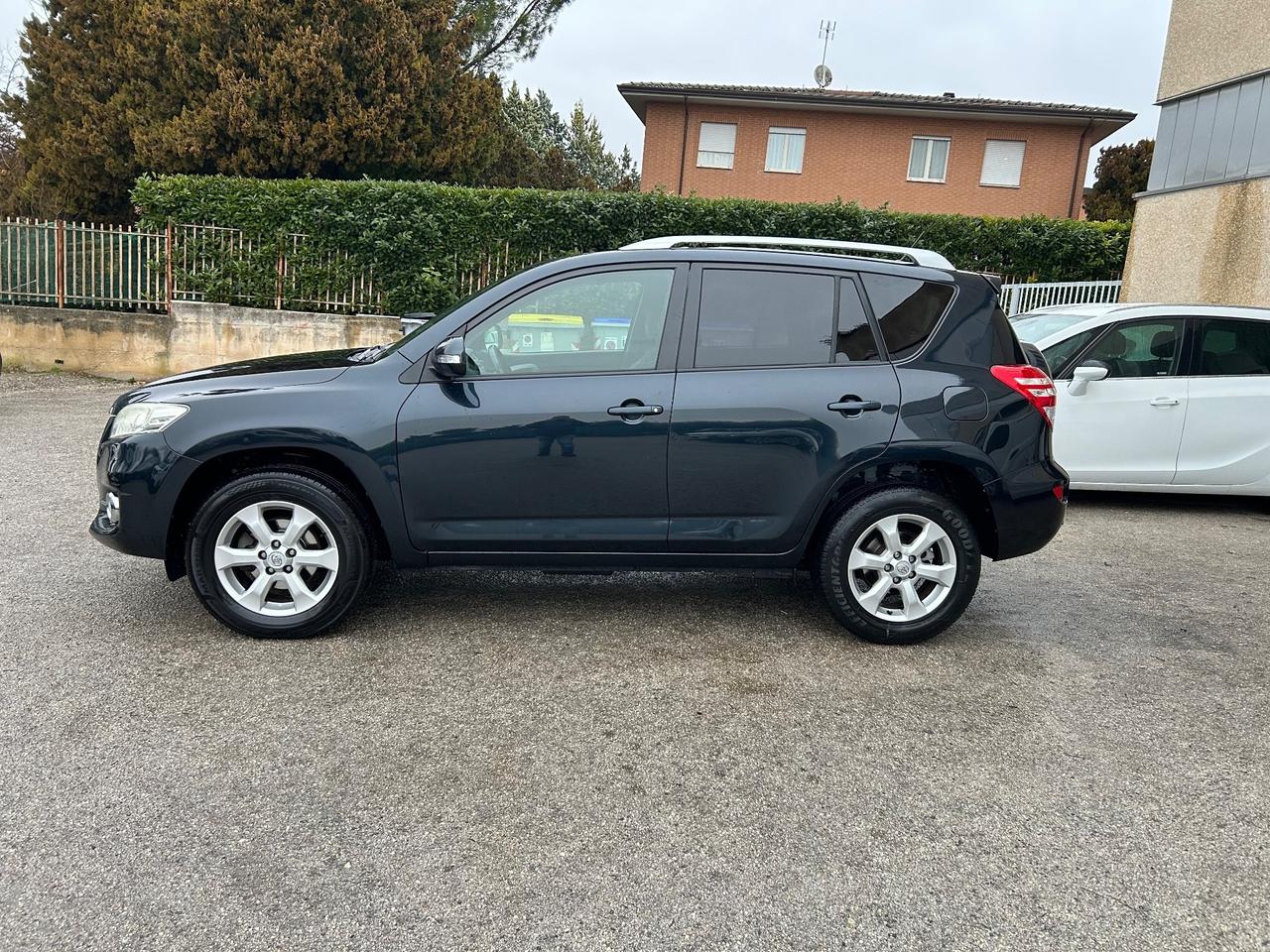 Toyota RAV 4 2.2 D-4D 150 CV DPF Exclusive Euro5