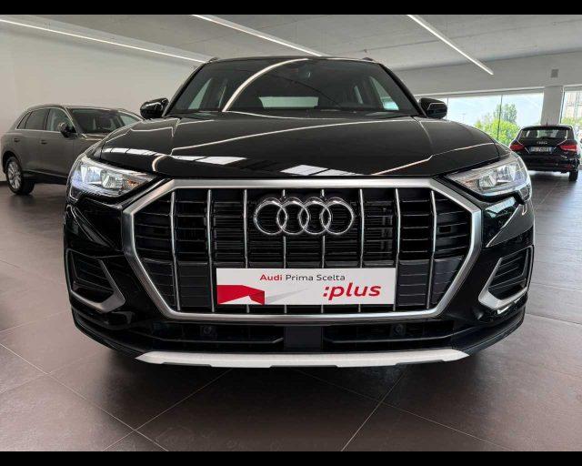 AUDI Q3 35 TDI S tronic Business Advanced