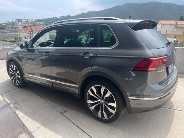 Volkswagen Tiguan 2.0 TDI SCR DSG 4MOTION Sport BMT