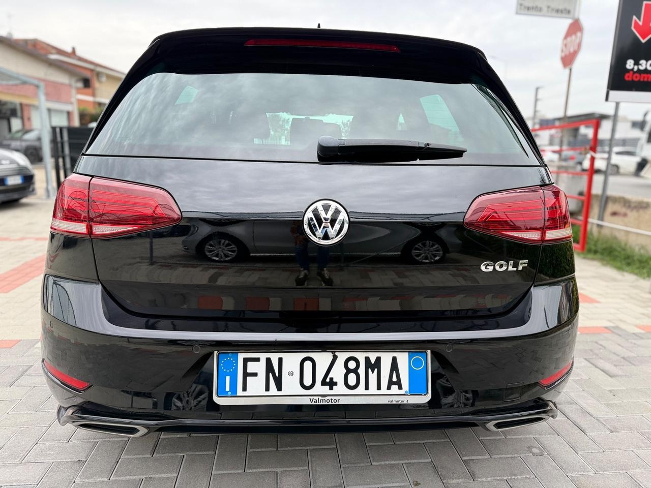 Volkswagen Golf 1.4 TSI 125 CV 5p. Sport R-LINE NEOPATENTATI