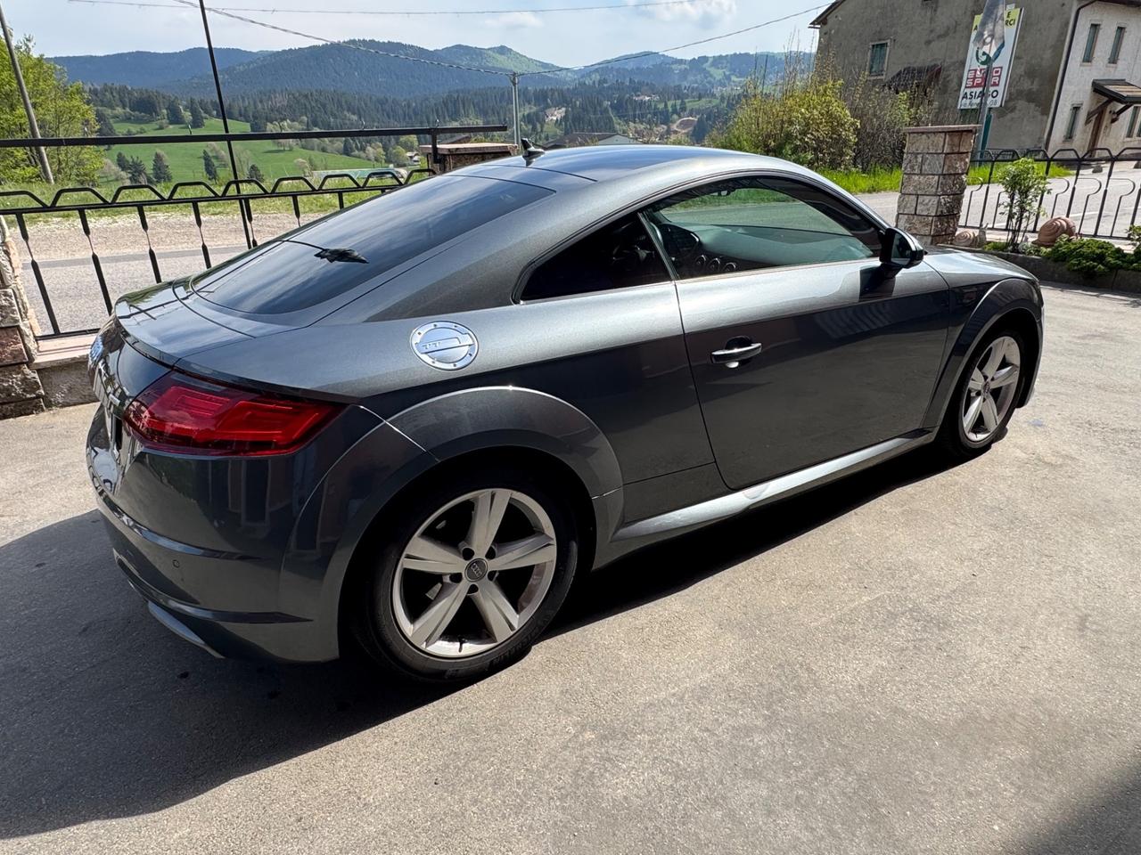 Audi TT Coupé 2.0 TDI ultra S line