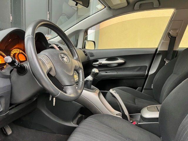 TOYOTA Auris 1.6 5 porte Sol