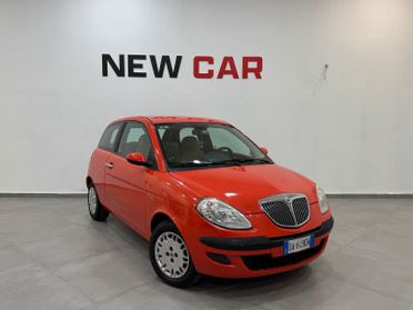 Lancia Ypsilon 1.2 16V Oro