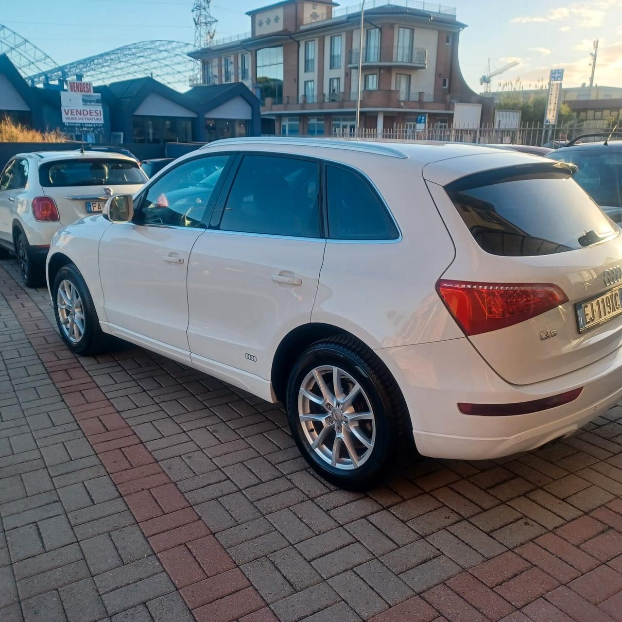 PERFETTA AUDI Q5 2.0 TDI 4X4 EURO 5