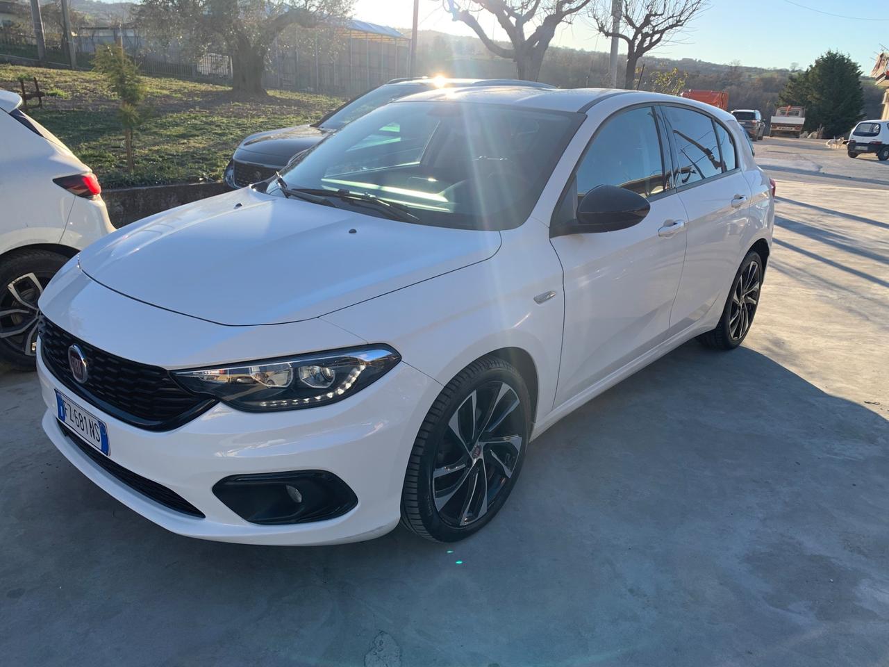 Fiat Tipo 1.6 Mjt S&S 5 porte S-Design