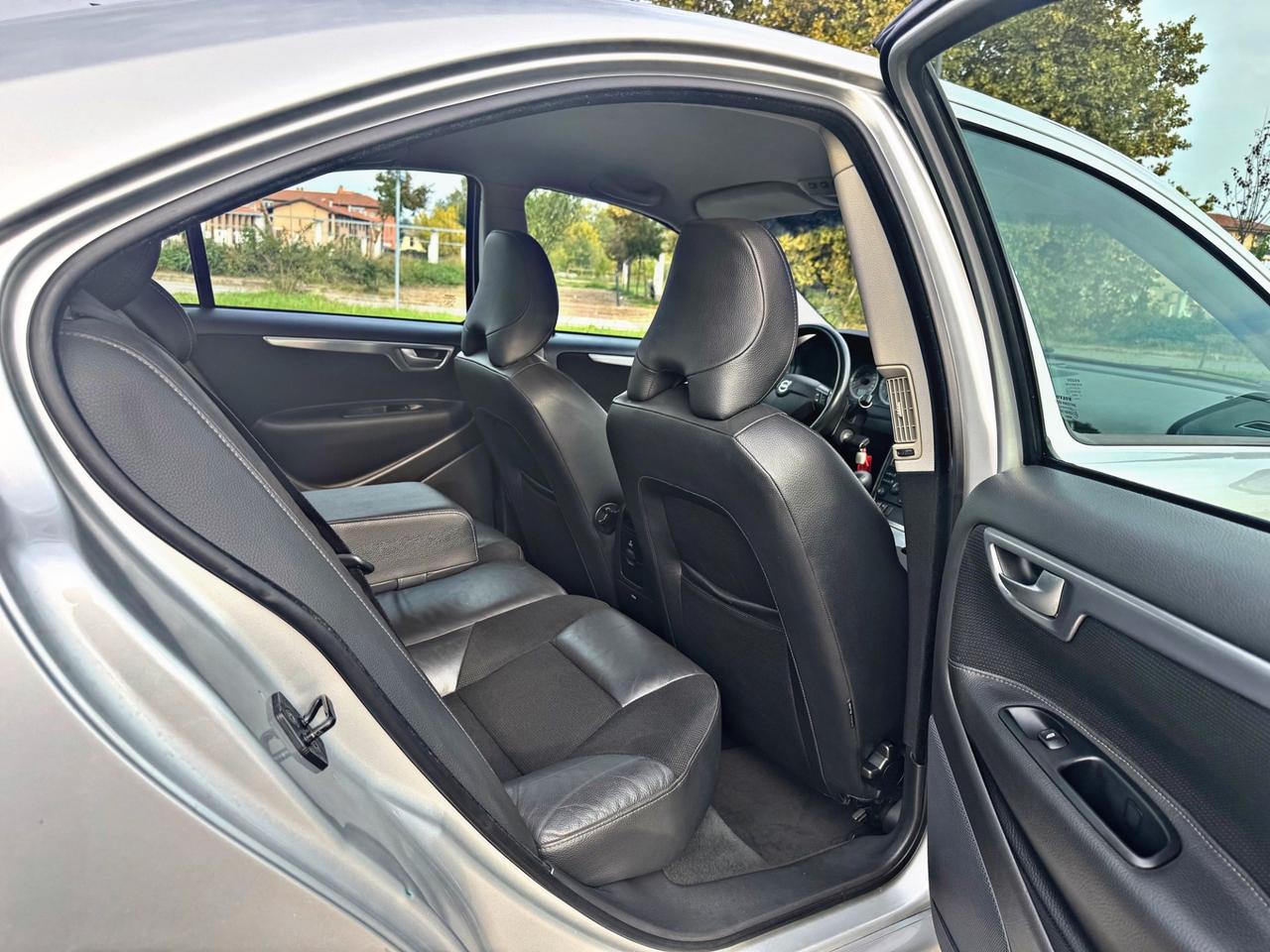 Volvo S60 2.4 D5 Style 163cv