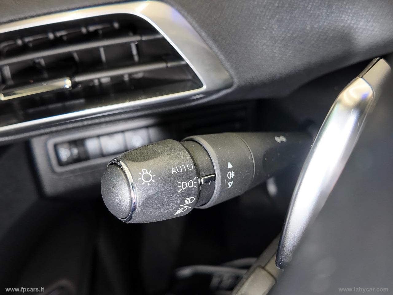 PEUGEOT 3008 BlueHDi 130 S&S EAT8 Allure