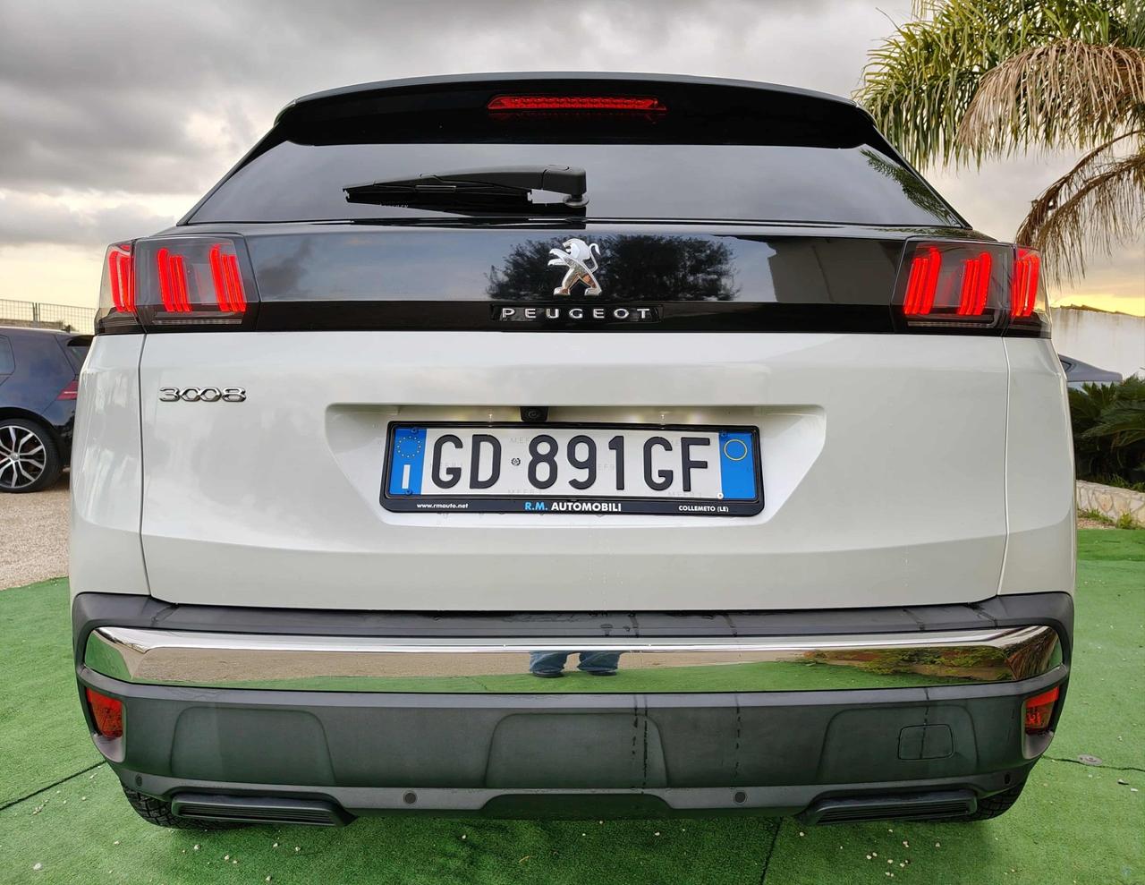 Peugeot 3008 BlueHDi 130 S&S EAT8 Allure Pack . 2021