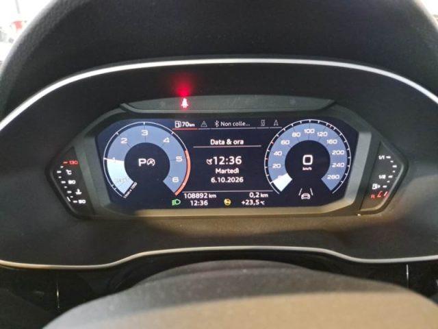 AUDI Q3 35 TDI S tronic Business Advanced