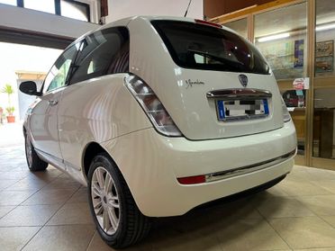 Lancia Ypsilon 1.3 MJT 75 CV Diva