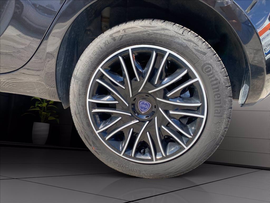 LANCIA Ypsilon 1.0 firefly hybrid Gold s&s 70cv 5p.ti del 2023