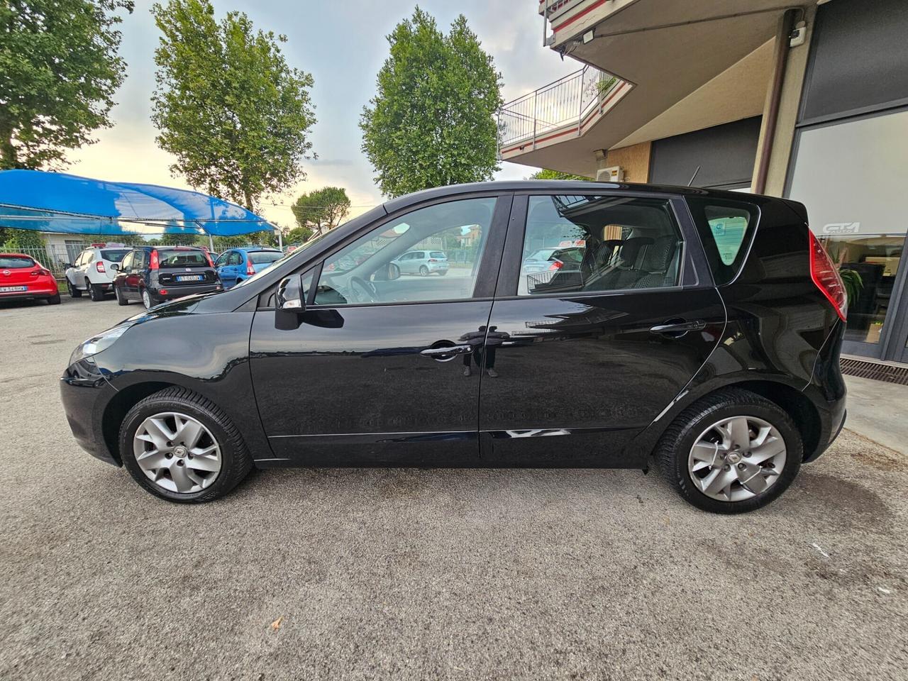 Renault Scénic X-Mod 1.6 Attractive