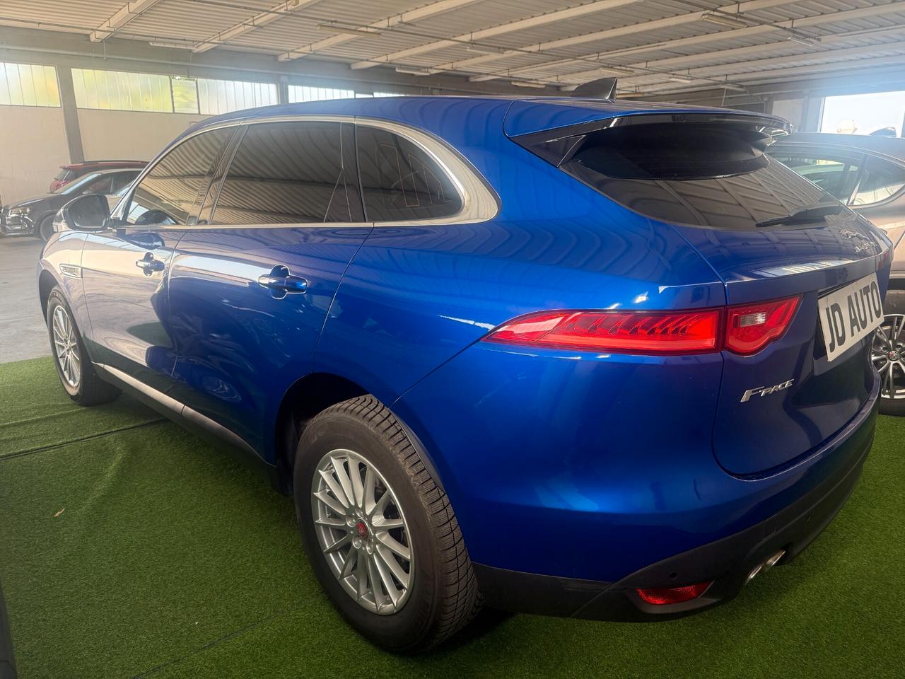 Jaguar F-Pace 2.0 D 180 CV AWD aut. Prestige