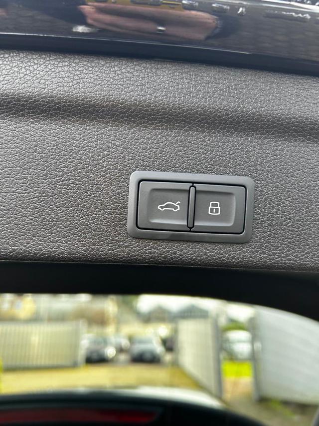 AUDI Q3 SPB 35 TDI S tronic S line edition