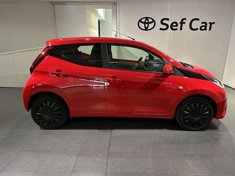 Toyota Aygo Connect 1.0 VVT-i 72 CV 5 porte x-play