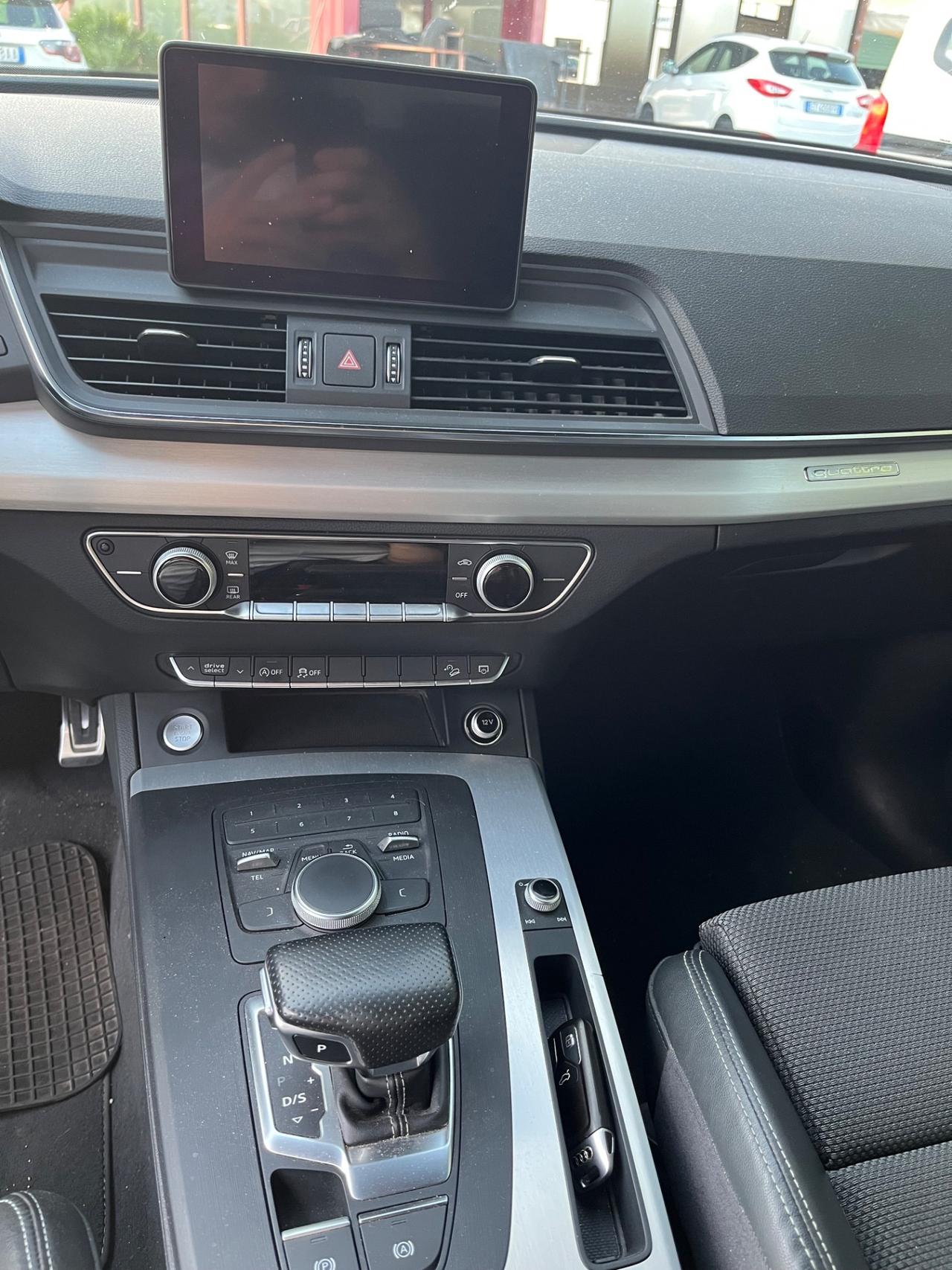 Audi Q5 2.0 TDI quattro S tronic Business Sport