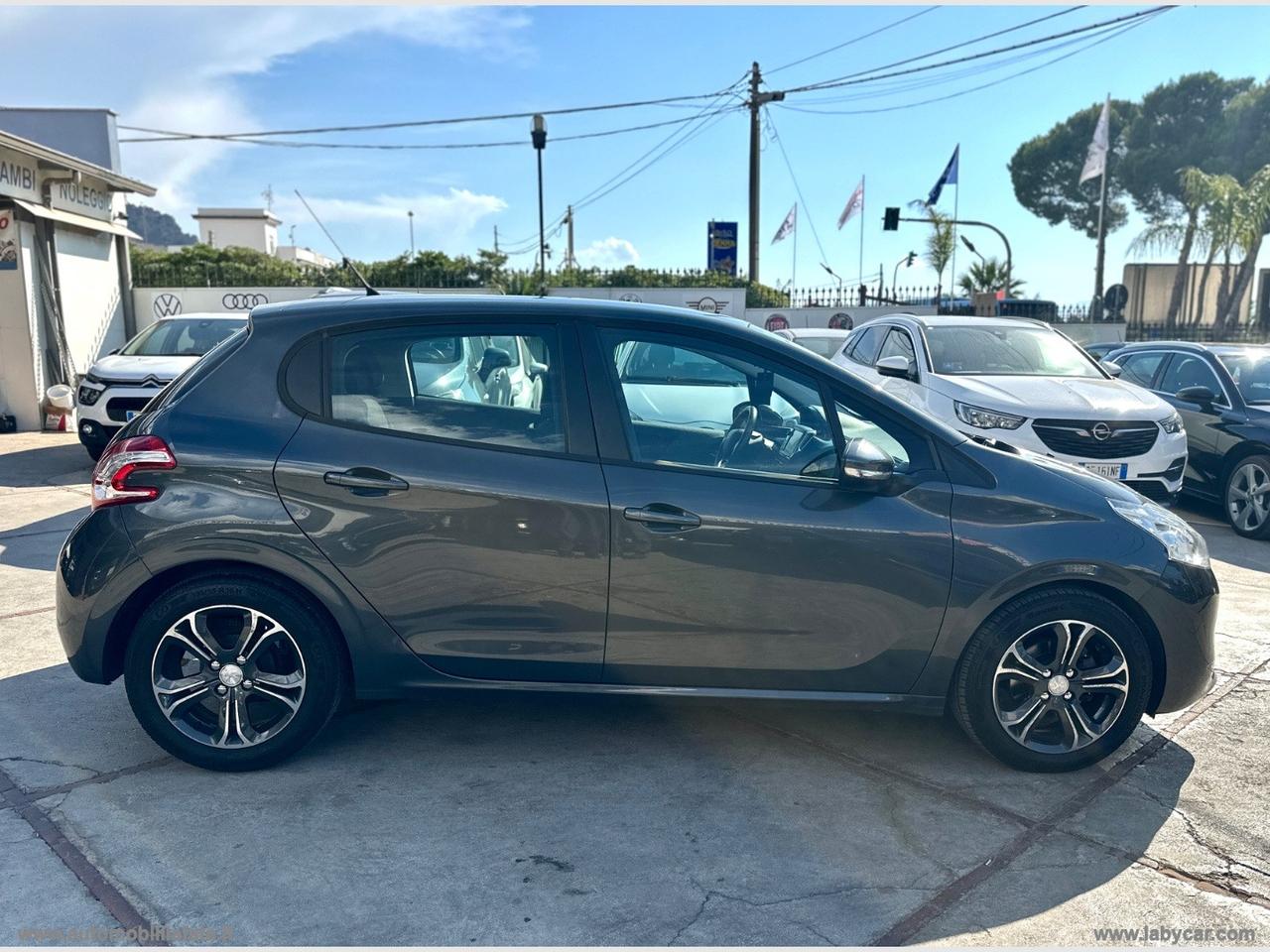 PEUGEOT 208 1.4 HDi 68 CV 5p. Active DIESEL 93.000 KM