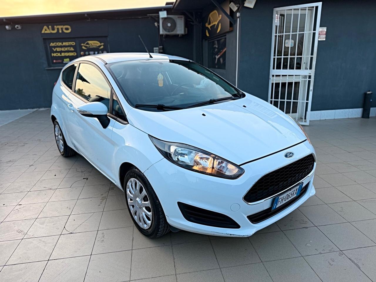 Ford Fiesta 1.5 TDCi 75CV 5 porte Titanium