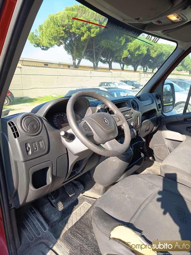 RENAULT Master 120.33 2.5 dCi +IVA 22%