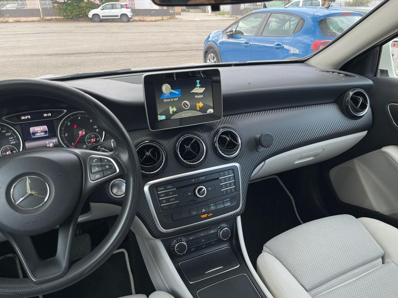 Mercedes GLA 180 d Automatic Executive