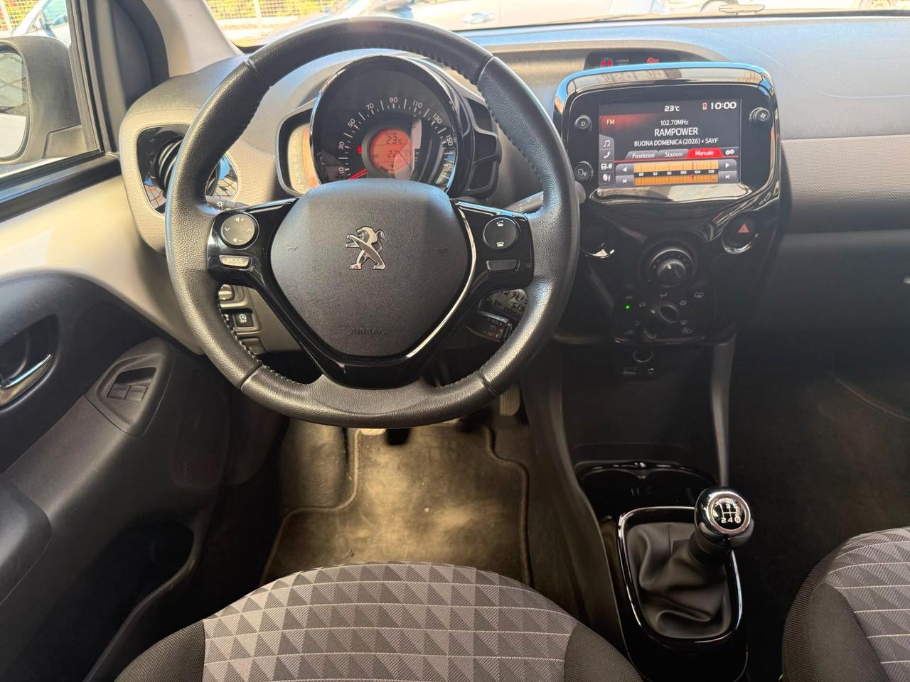Peugeot 108 VTi 72 S&S 5 porte Allure