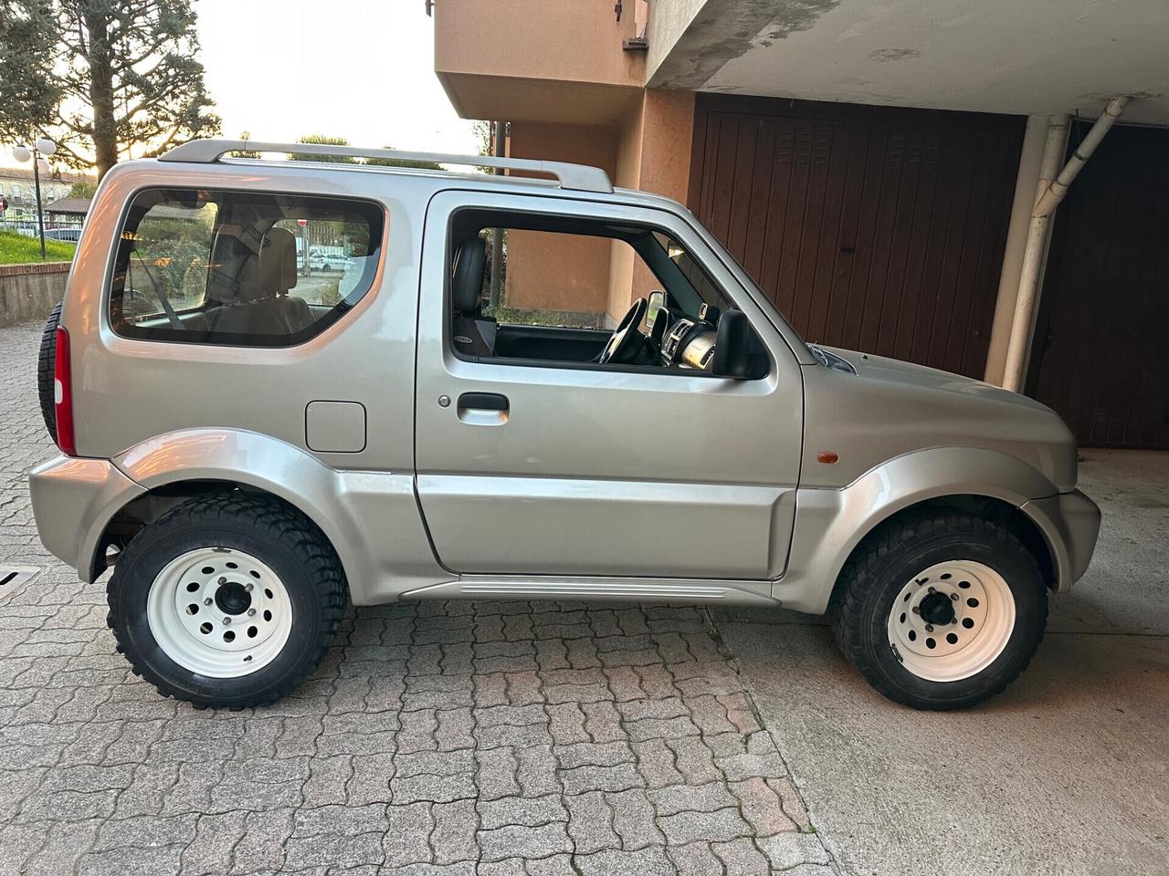 Suzuki Jimny 1.3i 16V cat 4WD JLX Mode