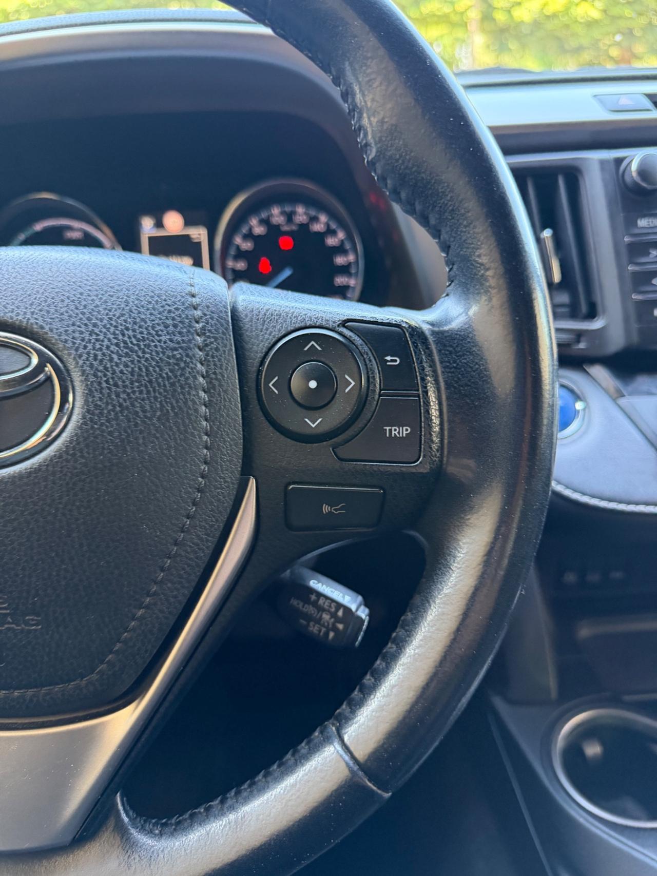 Toyota RAV 4 RAV4 2.5 HYBRID 2WD LOUNGE