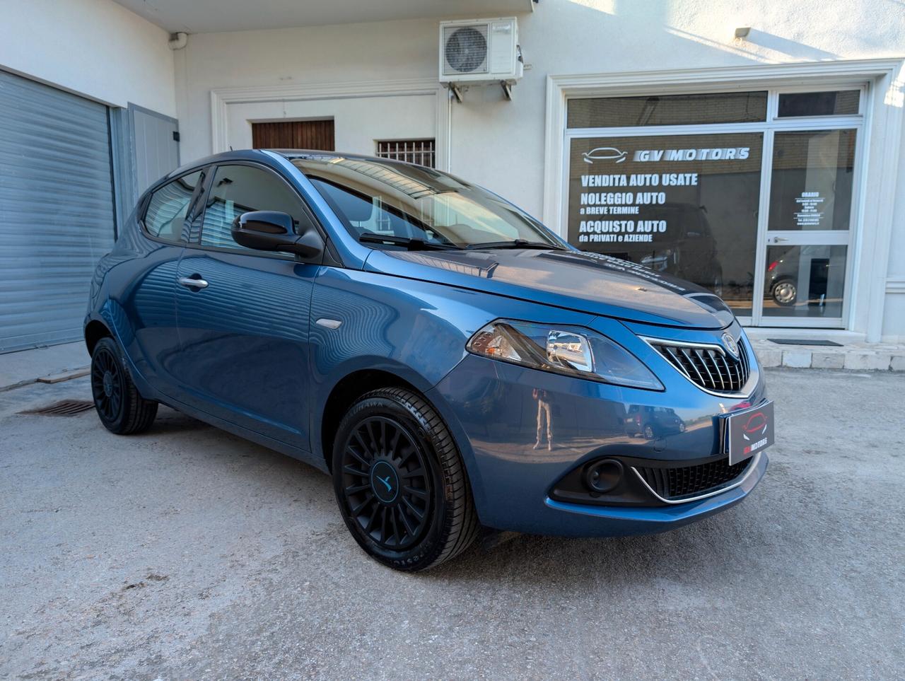 Lancia Ypsilon 1.0 FireFly S&S Hybrid 2022
