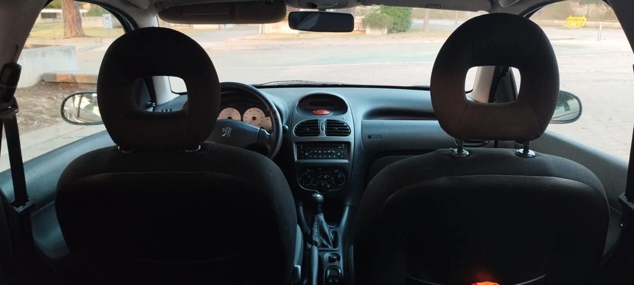 Peugeot 206 1.4 3p. Sweet Years