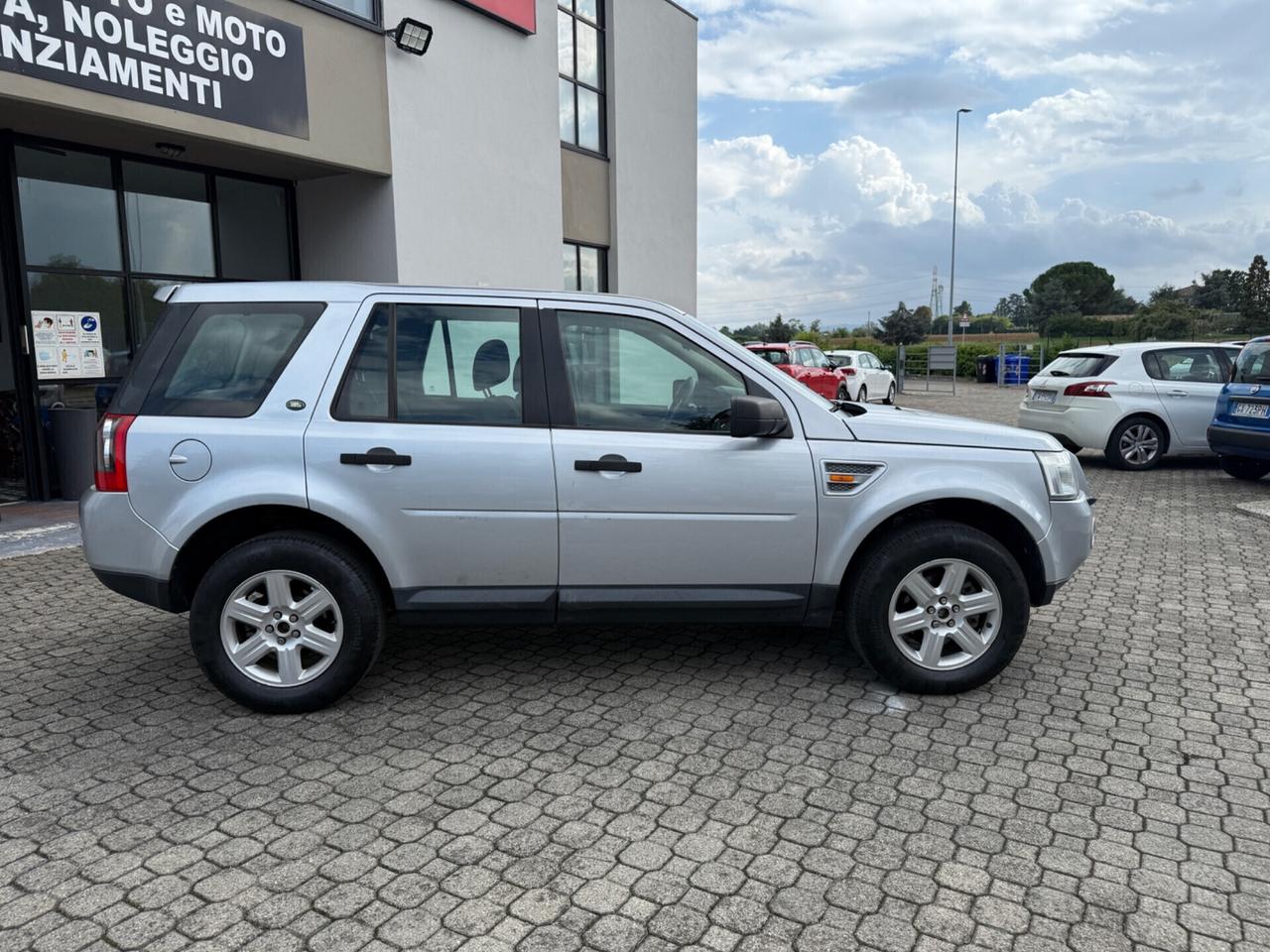 Land Rover Freelander 2.2 TD4 S.W. SE