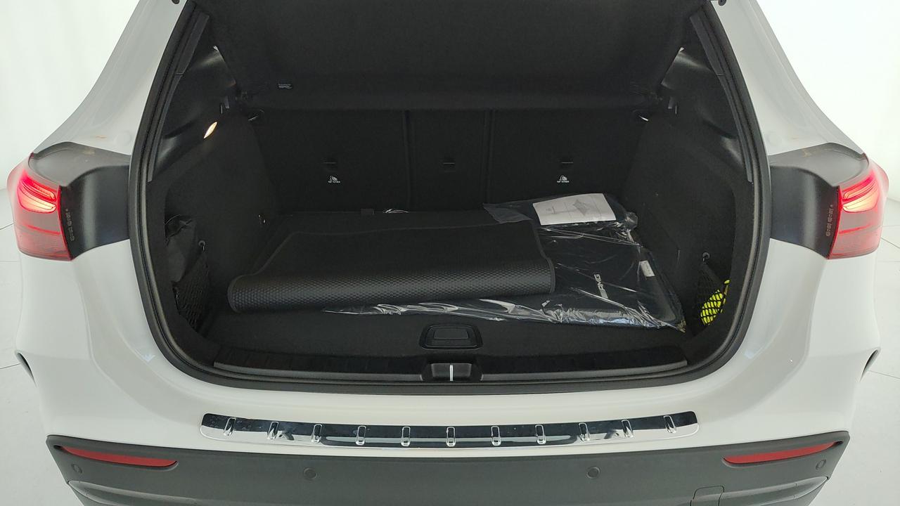 Mercedes-Benz GLA 200 d automatic