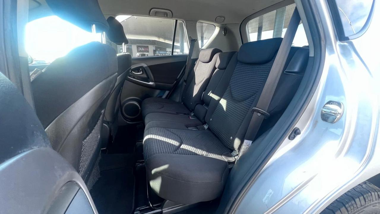 Toyota RAV 4 RAV4 2.2 D-4D 136 CV Sol