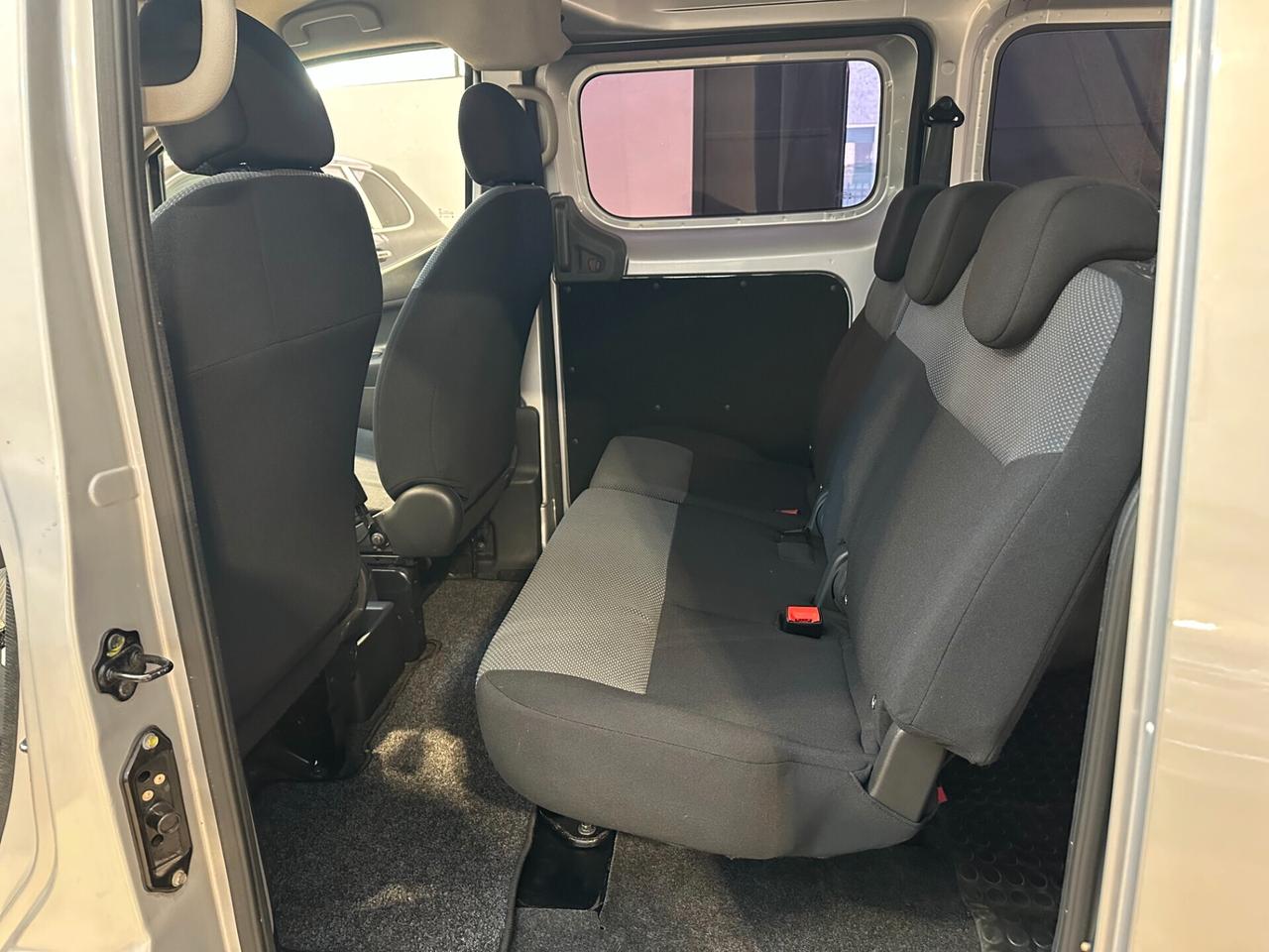 Nissan NV200 1.5 dCi 110CV - 5 POSTI AUTOCARRO + IVA EURO 6