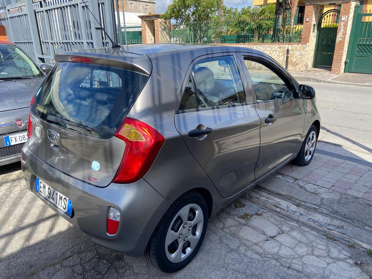 Kia Picanto 1.0 12V 5 porte City Benz/gol