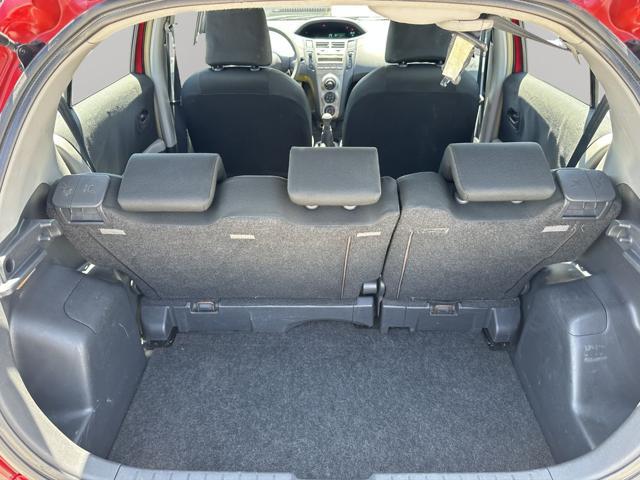 TOYOTA Yaris 1.0 5 porte