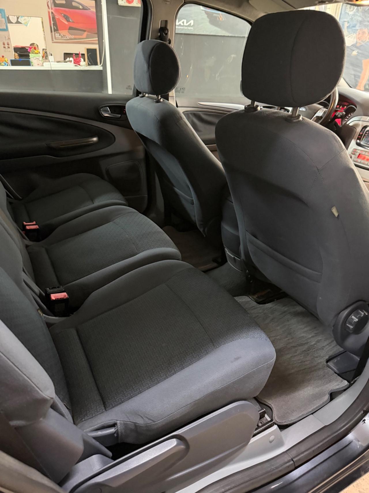 Ford S-Max 1.8 TDCi 125CV