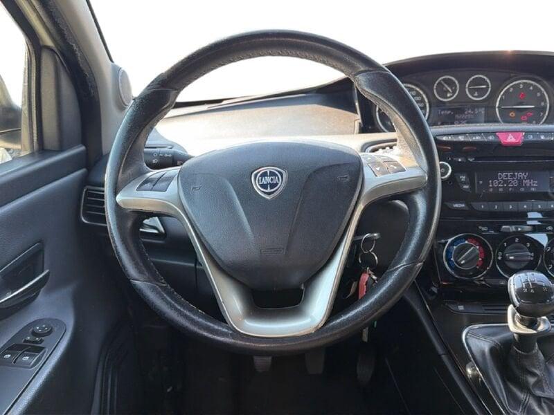 Lancia Ypsilon Ypsilon 1.2 8v Gold c/CL ecochic Gpl 69cv