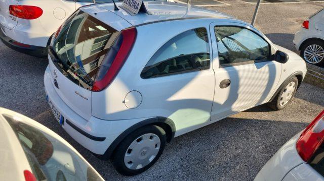 OPEL Corsa 1.2i 16V cat 3 porte Club
