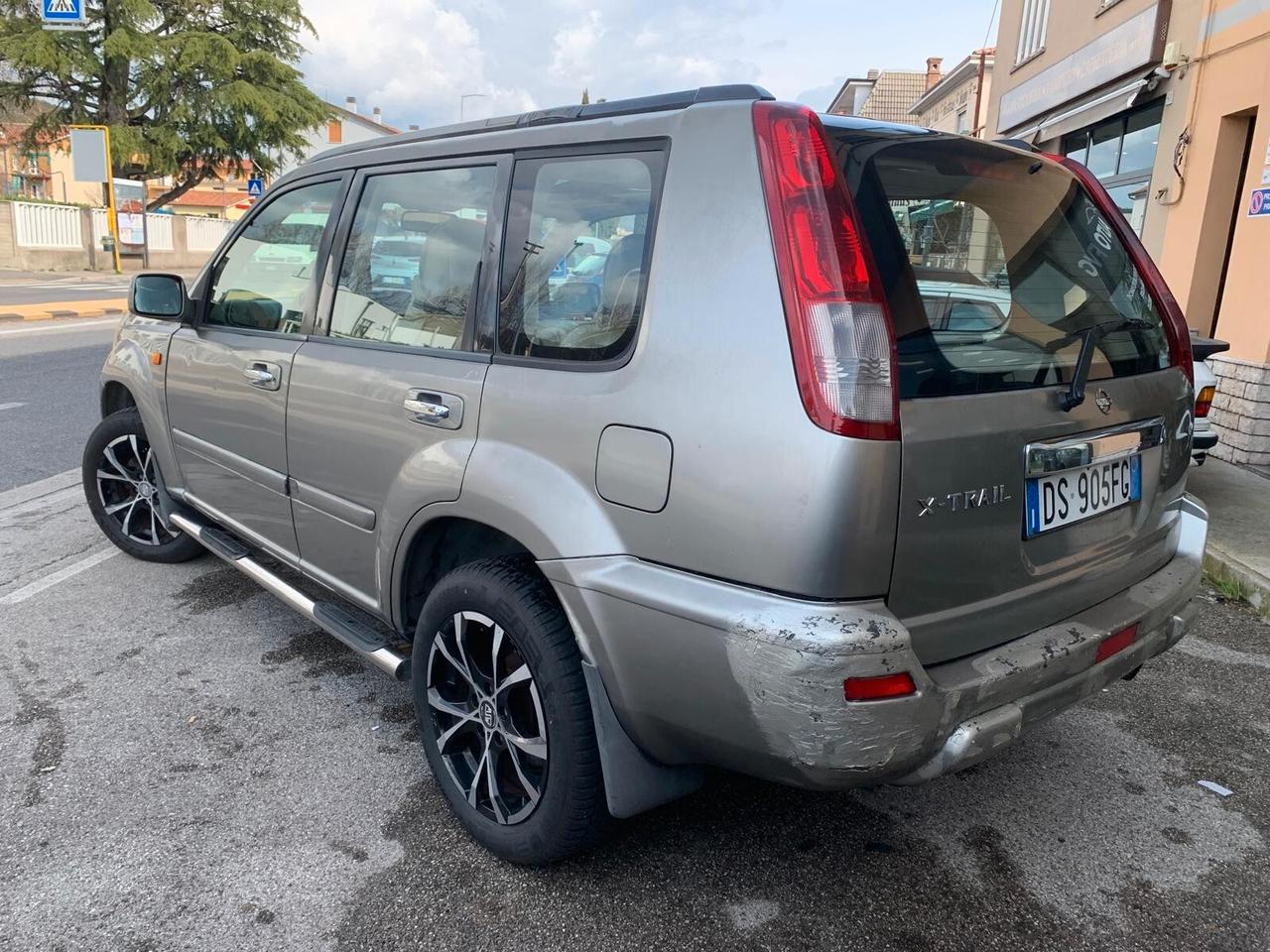 Nissan X-Trail 2.2 TD 4x4 Pelle Tetto Neopat.