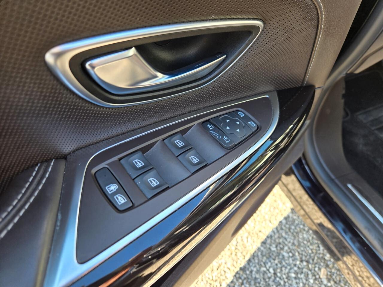 Renault Espace dCi Initiale Paris 4Control full opt.