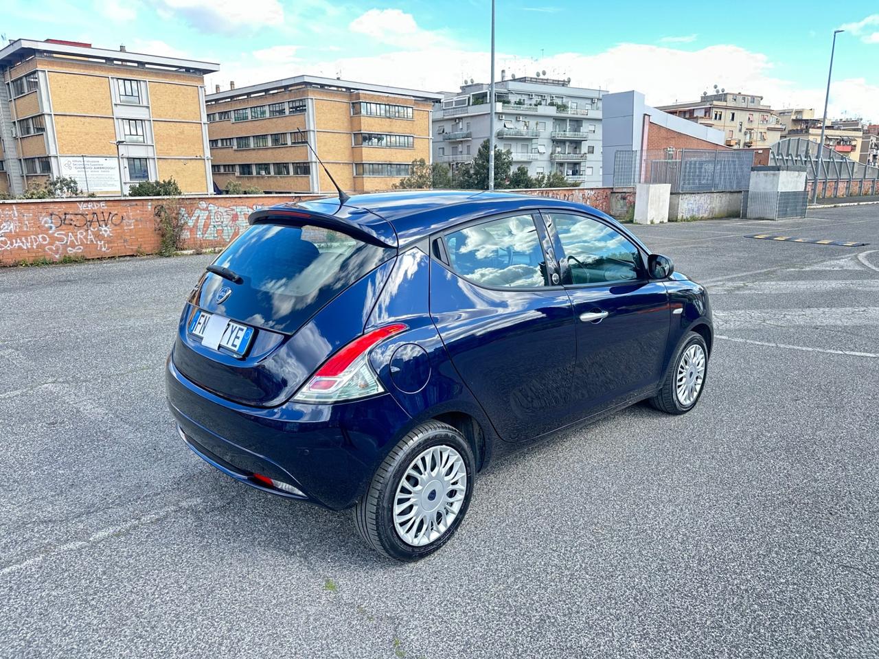 Lancia Ypsilon 1.2 GPL Ecochic Silver *Neopatentati