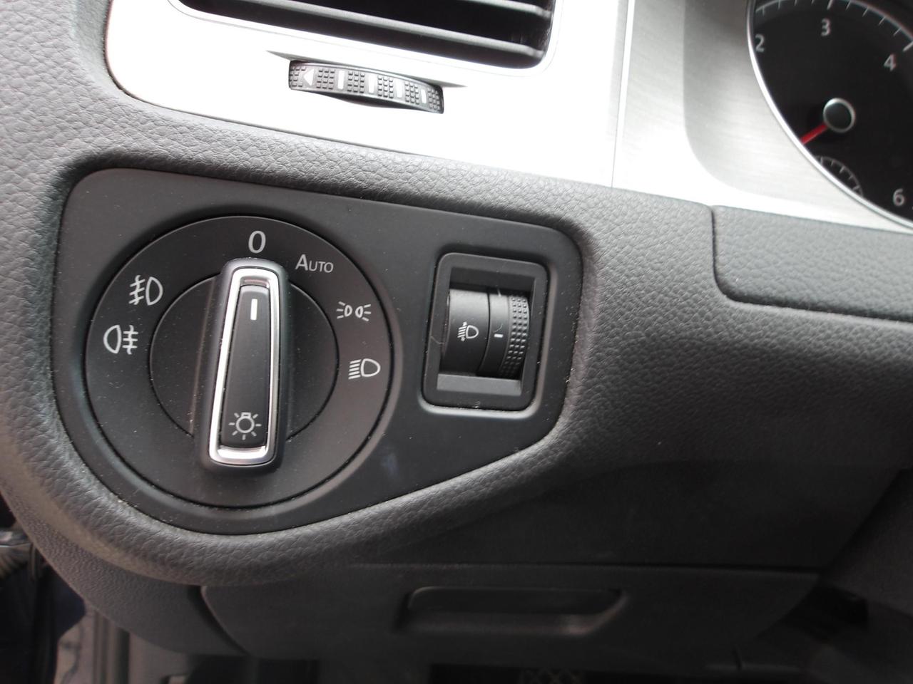 Volkswagen Golf 5 Porte Golf 5p 1.6 tdi Comfortline