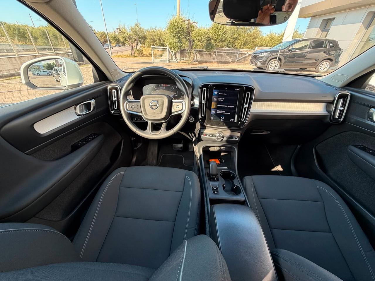 Volvo XC40 T4 Recharge Plug-in Hybrid automatico Essential