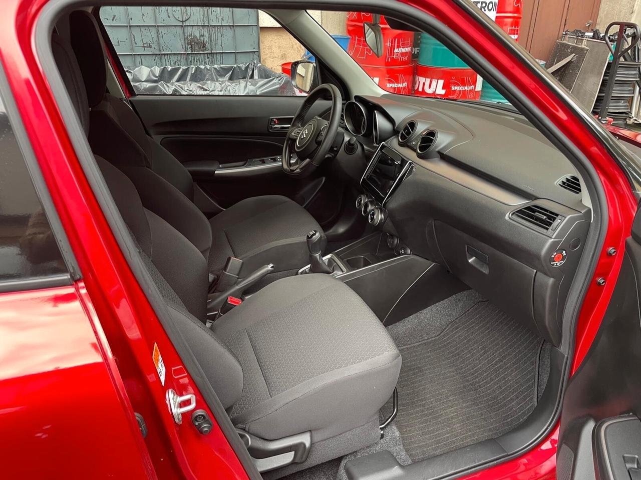 Suzuki Swift 1.2 Hybrid Top